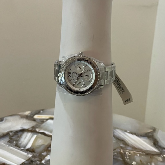 Woman’s fossil watch - Picture 2 of 7